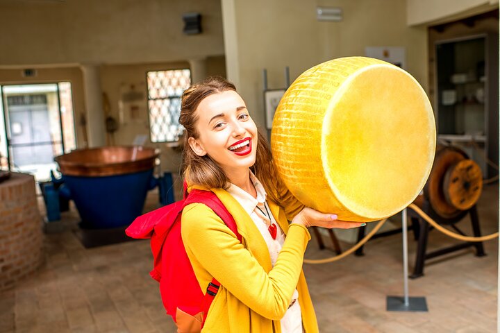 Parmesan and Ham Factory Tour With Tasting